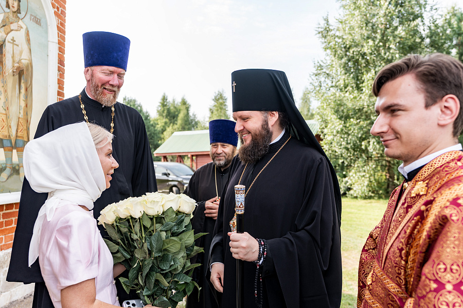 Архиерейское богослужение в Борисо-Глебском храме села Енино г.о. Серпухов